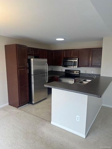 51615 Hale Lane, Chesterfield, MI 48051