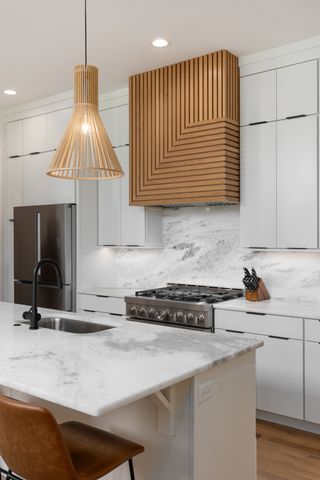 1504 Grandview Dr, Nashville, TN 37215