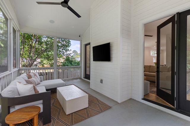 1504 Grandview Dr, Nashville, TN 37215