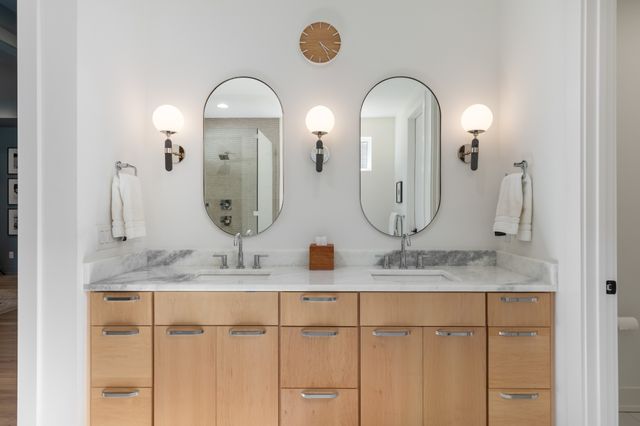 1504 Grandview Dr, Nashville, TN 37215