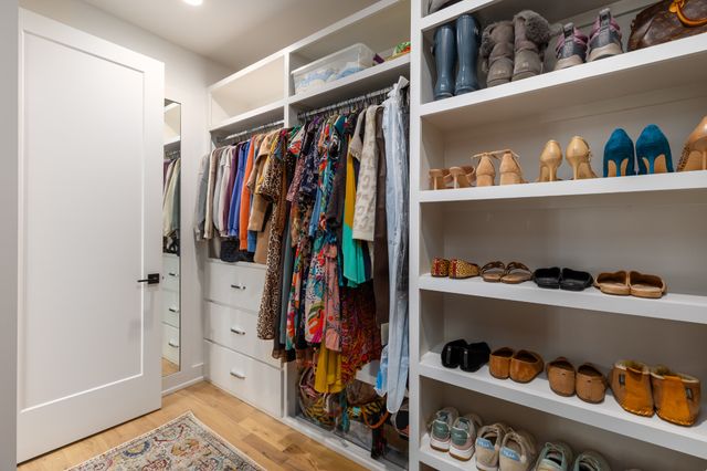 1504 Grandview Dr, Nashville, TN 37215