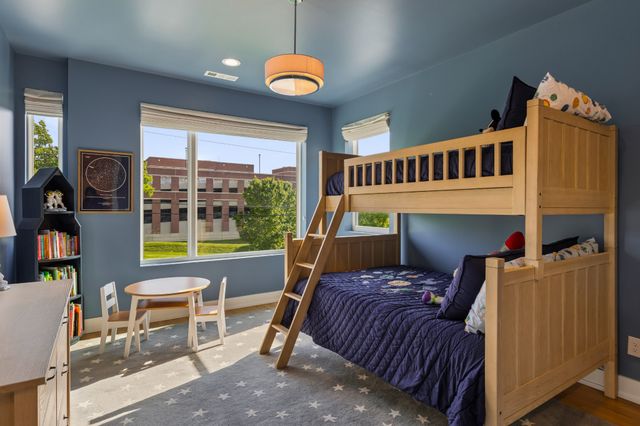 1504 Grandview Dr, Nashville, TN 37215