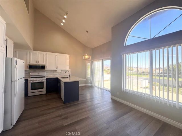 1284 Fairway Oaks, Banning, CA 92220