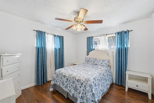 2724 Old Robinson Road, Waco, TX 76706