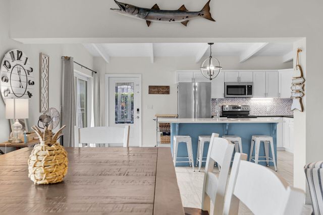 50 7Th Avenue, Key Colony, FL 33051