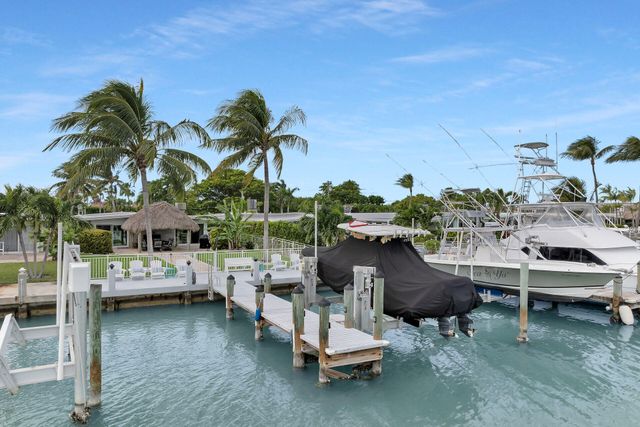 50 7Th Avenue, Key Colony, FL 33051