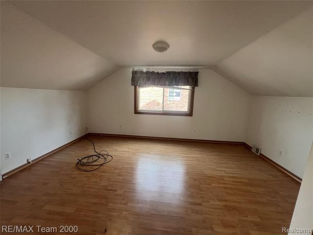 2218 Geneva Street, Dearborn, MI 48124