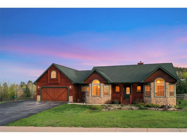 427 Gray Horse Cir, Woodland Park, CO 80863