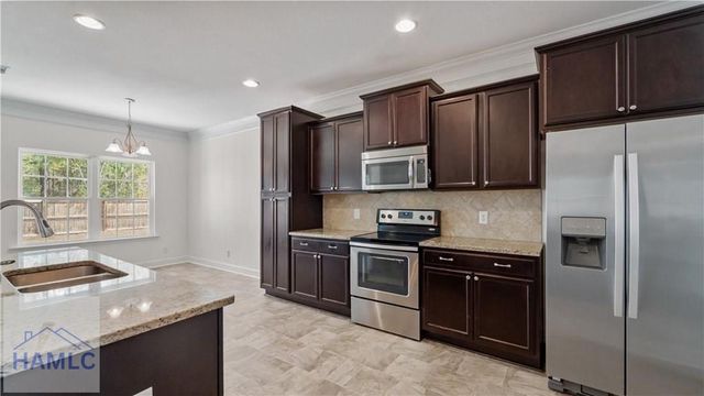 11 Greenbriar Street NE, Ludowici, GA 31316