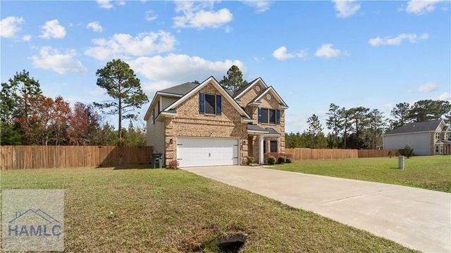 11 Greenbriar Street NE, Ludowici, GA 31316