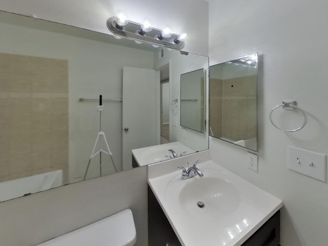 10921 W Turney Avenue, Phoenix, AZ 85037