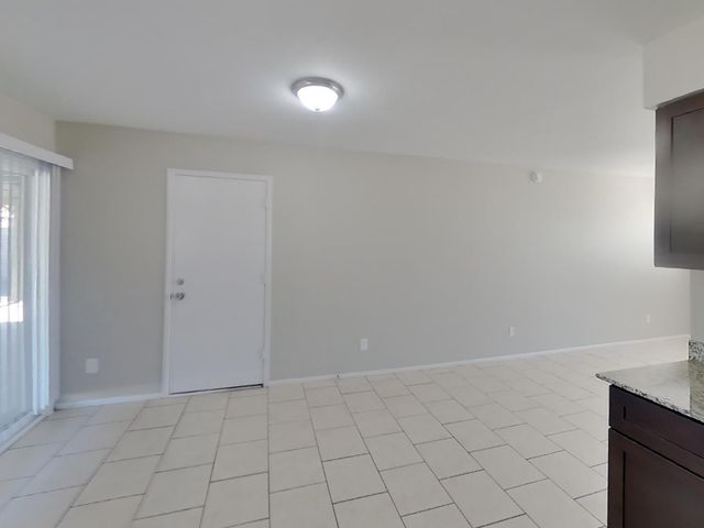 10921 W Turney Avenue, Phoenix, AZ 85037