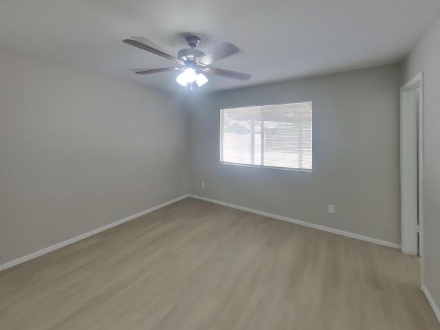 10921 W Turney Avenue, Phoenix, AZ 85037