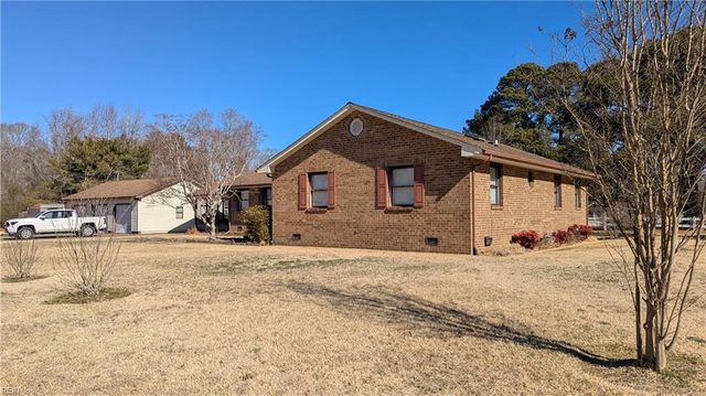 12351 Titus Point LN, Carrollton, VA 23314