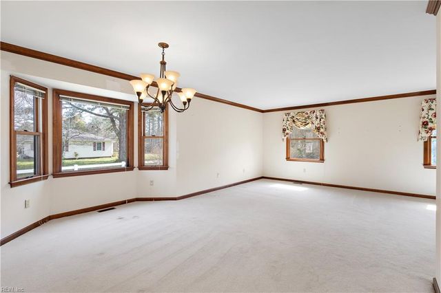 12351 Titus Point LN, Carrollton, VA 23314