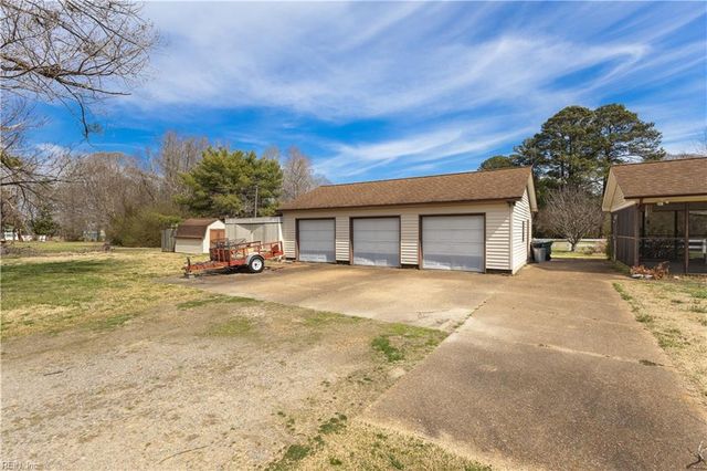 12351 Titus Point LN, Carrollton, VA 23314