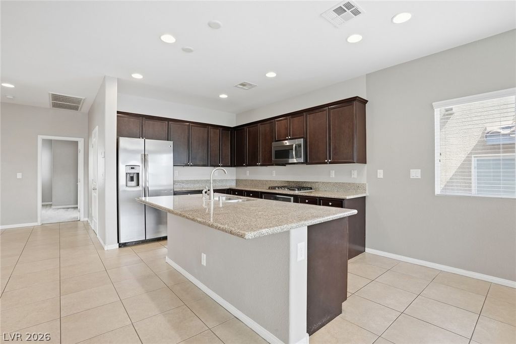 8924 Fox Season Avenue, Las Vegas, NV 89178 — photo 3