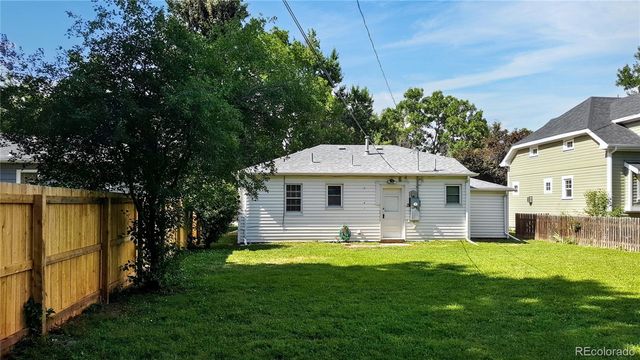 1050 E Bates Parkway, Englewood, CO 80113