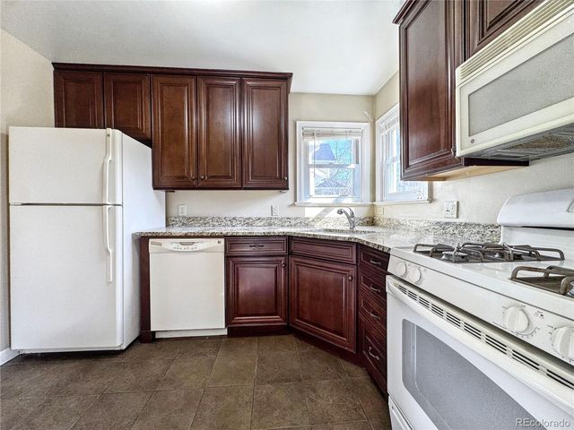 1050 E Bates Parkway, Englewood, CO 80113