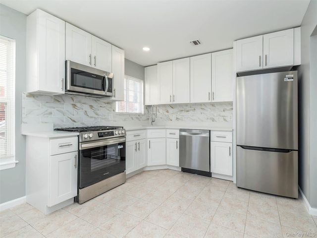 78B Ashwood Road, Port Washington, NY 11050