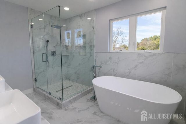 95 Kennedy Avenue, Aberdeen, NJ 07721