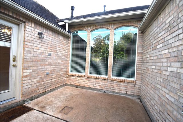 13806 Layton Hills Drive, Cypress, TX 77429