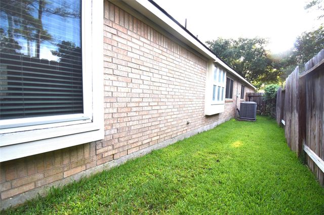 13806 Layton Hills Drive, Cypress, TX 77429