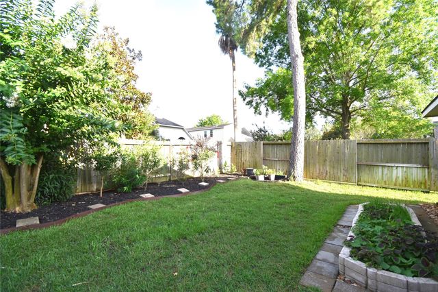 13806 Layton Hills Drive, Cypress, TX 77429