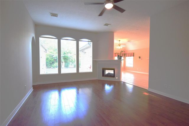 13806 Layton Hills Drive, Cypress, TX 77429