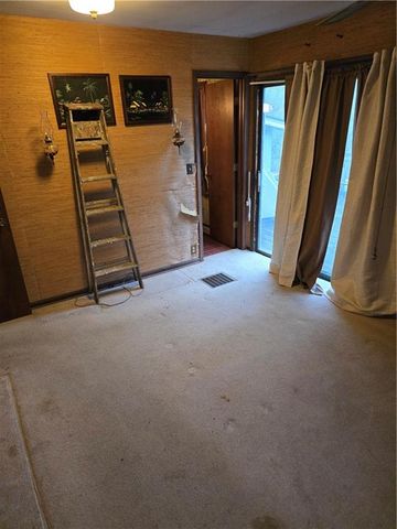 18507 E 231st Street, Harrisonville, MO 64701