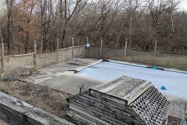 18507 E 231st Street, Harrisonville, MO 64701