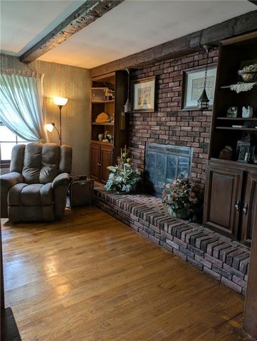 18507 E 231st Street, Harrisonville, MO 64701