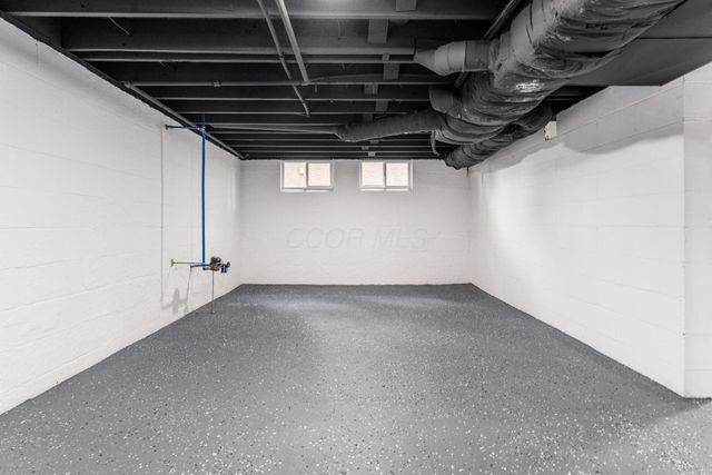 884 S Chesterfield Road, Columbus, OH 43209