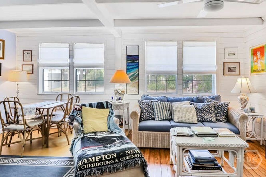 Image 12 of property listing at 712 2nd Avenue, Tybee Island, GA 31328