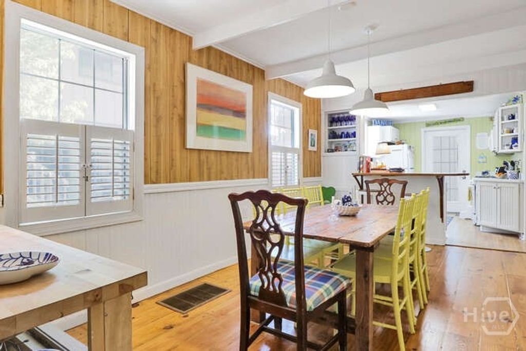 Image 14 of property listing at 712 2nd Avenue, Tybee Island, GA 31328