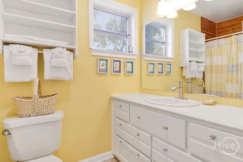 Image 20 of property listing at 712 2nd Avenue, Tybee Island, GA 31328
