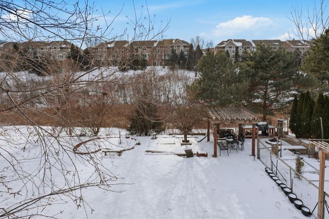 15308 Plumstone Drive, Eden Prairie, MN 55347