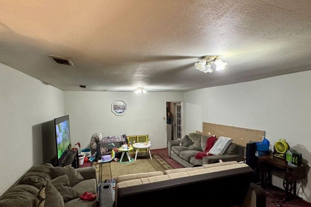 7912 Ford Street, Houston, TX 77012