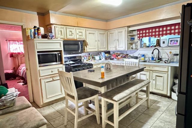 7912 Ford Street, Houston, TX 77012