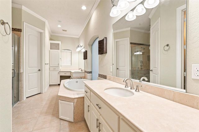 1726 Parklake Village, Katy, TX 77450