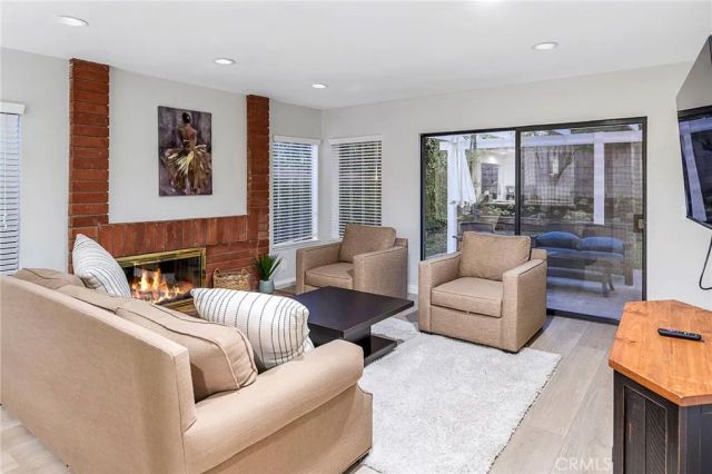 13 W Glorieta, Irvine, CA 92620