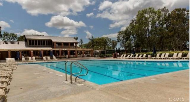 13 W Glorieta, Irvine, CA 92620
