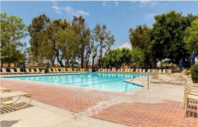 13 W Glorieta, Irvine, CA 92620