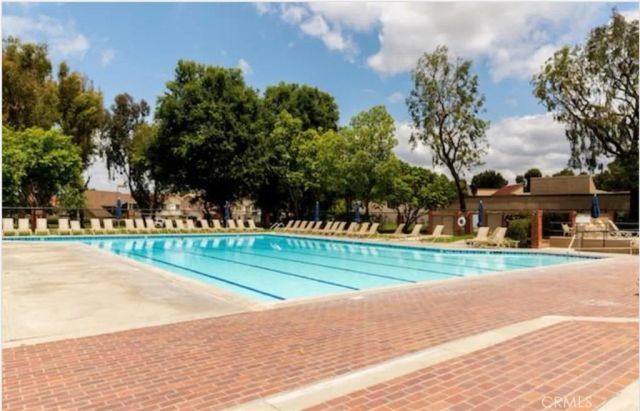 13 W Glorieta, Irvine, CA 92620