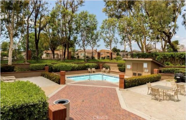 13 W Glorieta, Irvine, CA 92620