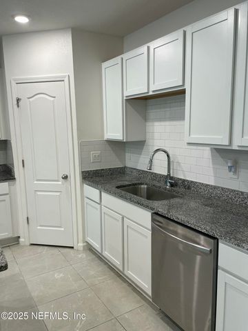 3233 PENNY COVE Lane, Jacksonville, FL 32218