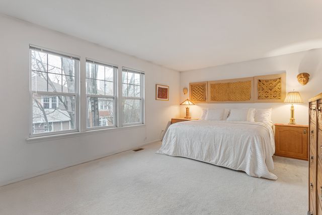 4922-B S Cornell Avenue, Chicago, IL 60615