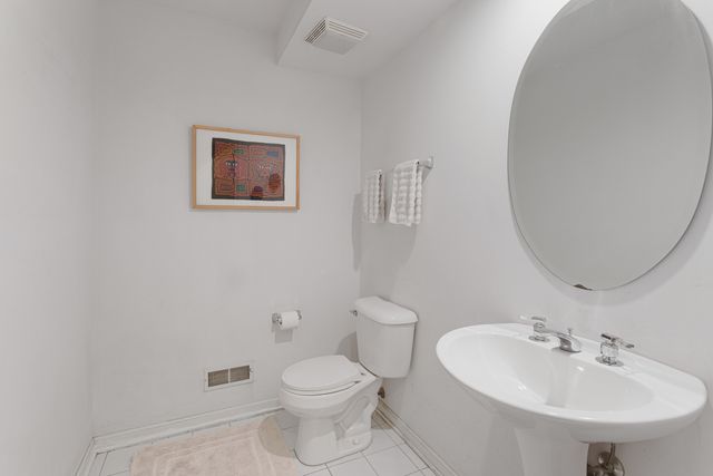 4922-B S Cornell Avenue, Chicago, IL 60615