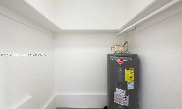 1811 NW 19th Ter 5, Miami, FL 33125