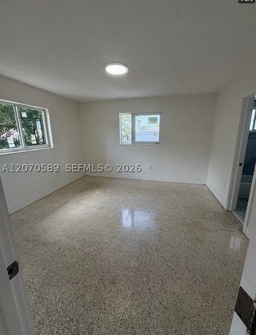 1811 NW 19th Ter 5, Miami, FL 33125